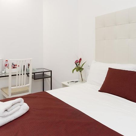 Brustar Sagrada Familia Otel Barselona Dış mekan fotoğraf