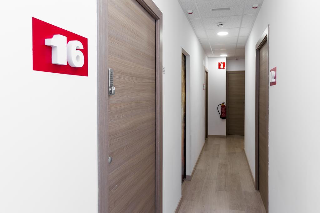 Brustar Sagrada Familia Otel Barselona Dış mekan fotoğraf