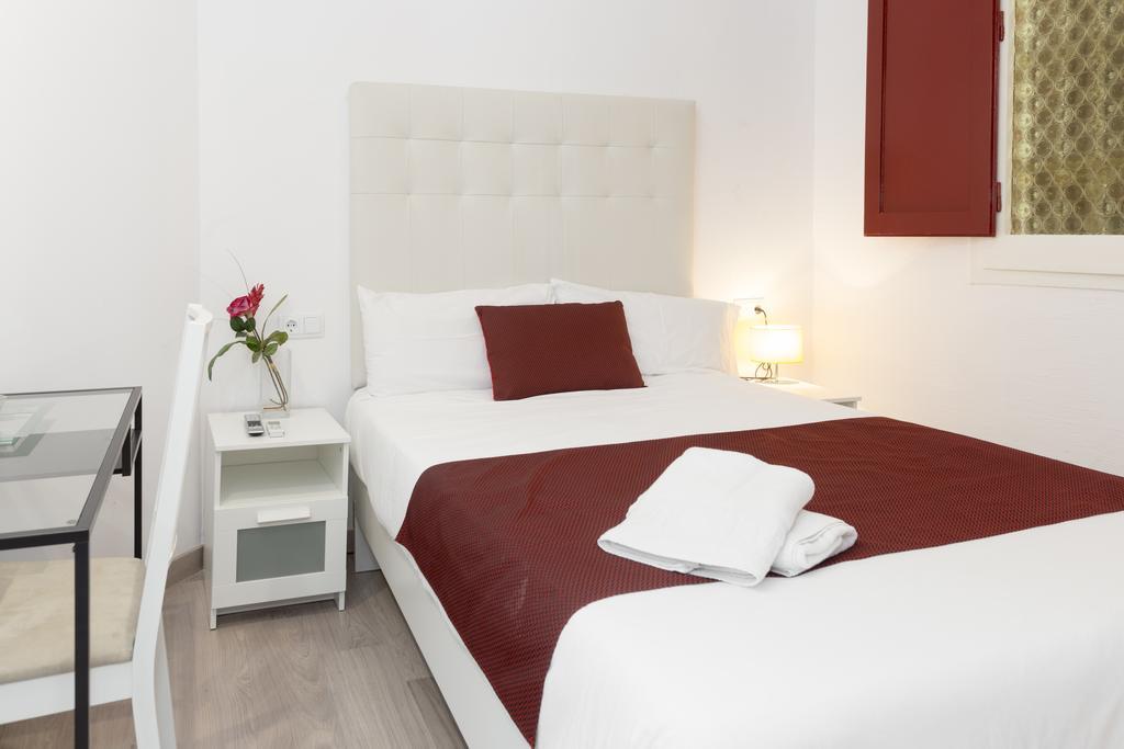Brustar Sagrada Familia Otel Barselona Dış mekan fotoğraf
