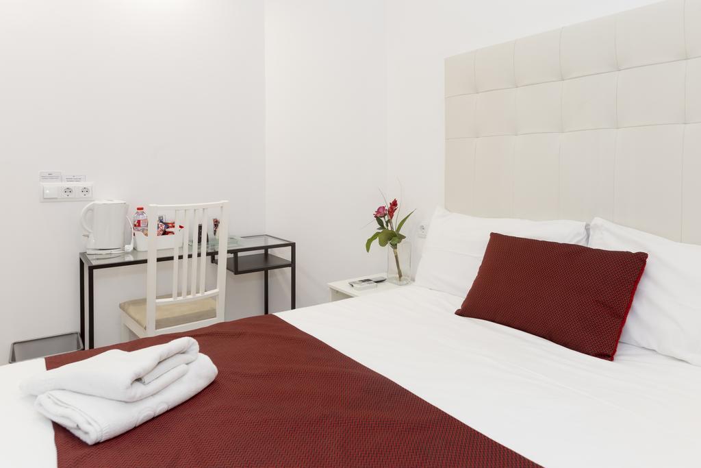 Brustar Sagrada Familia Otel Barselona Dış mekan fotoğraf