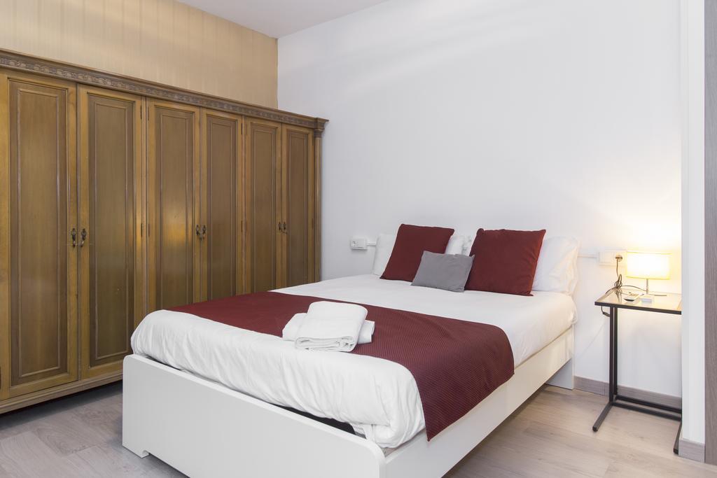 Brustar Sagrada Familia Otel Barselona Dış mekan fotoğraf
